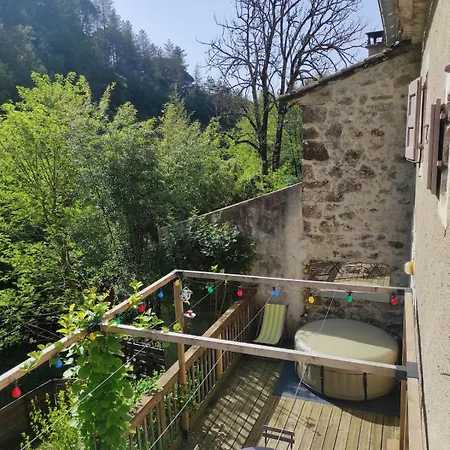 Casa vacanze Belle Maison Cévenole, Avec Terrasse, Jardin, Et Jacuzzi *