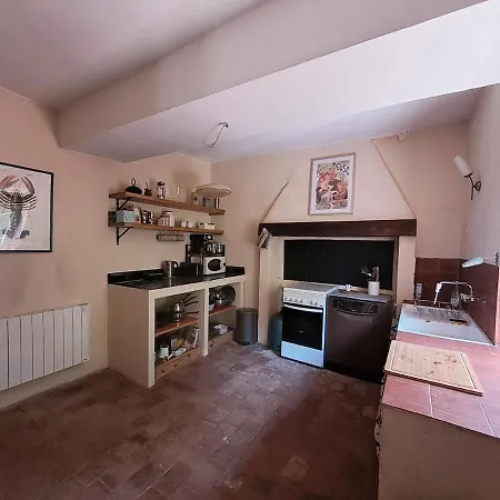 Belle Maison Cévenole, Avec Terrasse, Jardin, Et Jacuzzi