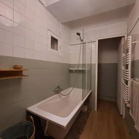 Belle Maison Cévenole, Avec Terrasse, Jardin, Et Jacuzzi Lasalle